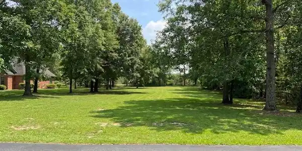 318 Lake Arbu Drive