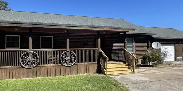 448 Fountain Lake Drive