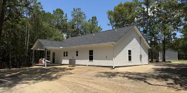 Image 3: Rear