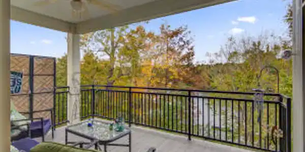 328 Trillium Court