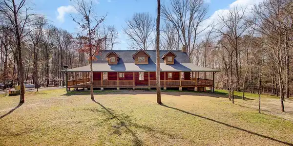 655 Stoudenmire Drive