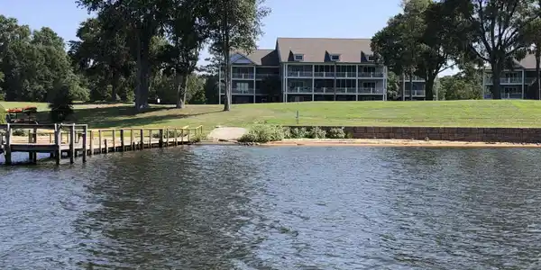 1090 Bridgeview Lane