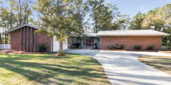 1235 Benbow Drive