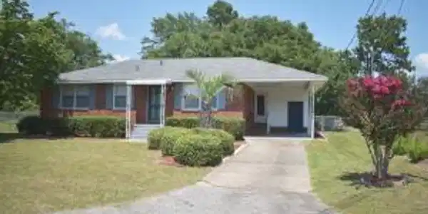 606 Pine Court