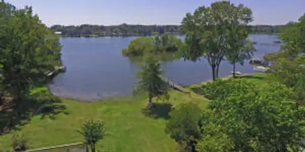1547 Taw Caw Drive