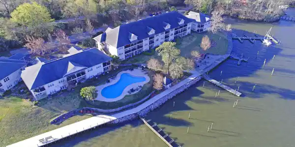 425 Ballard Lane