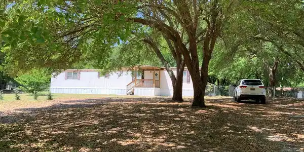 21 Santee Lane
