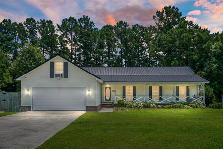 104 Lois Circle