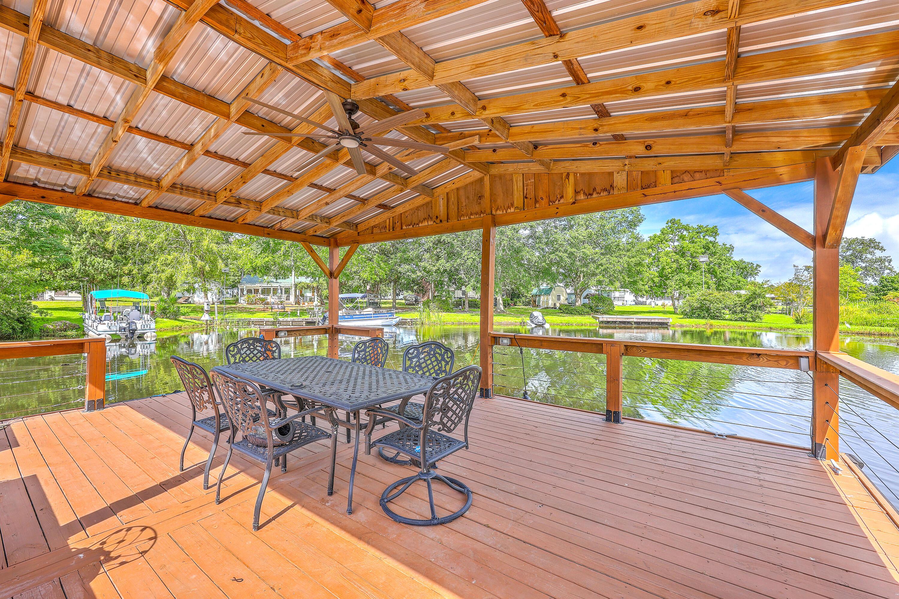 Image 4: Covered Dock