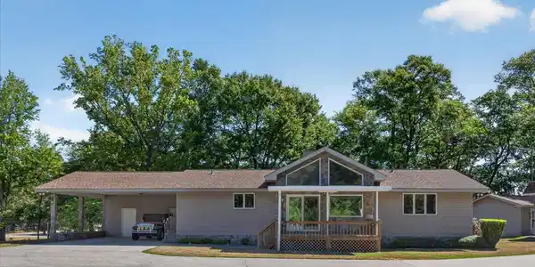 138 Lake Marion Lane