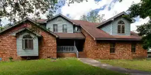 404 Boatswain Court