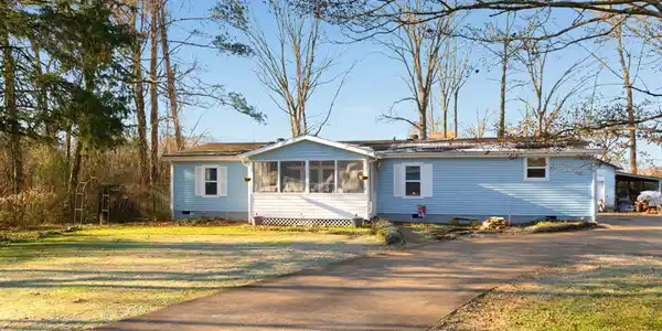 1824 Hideaway Ln