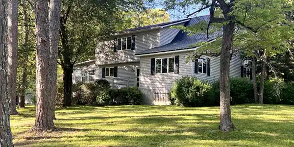 1187 Penobscot Dr