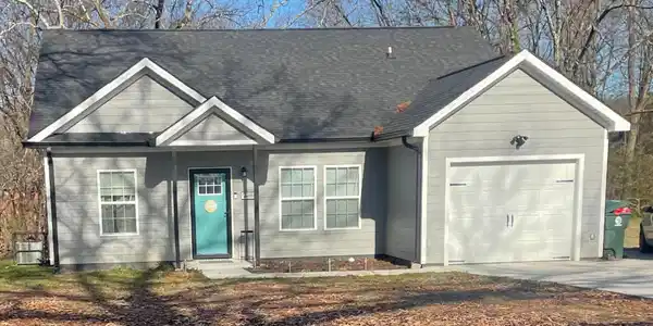 4821 Lake Haven Dr