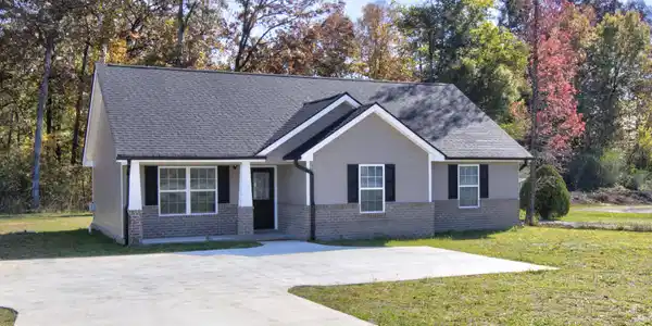 8372 Hixson Pike