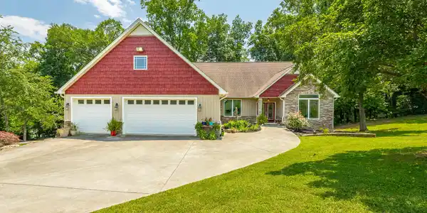 137 County Road 8