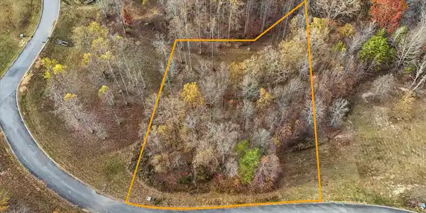 Image 2: 481 hidden forest &ndash; lot 24-6
