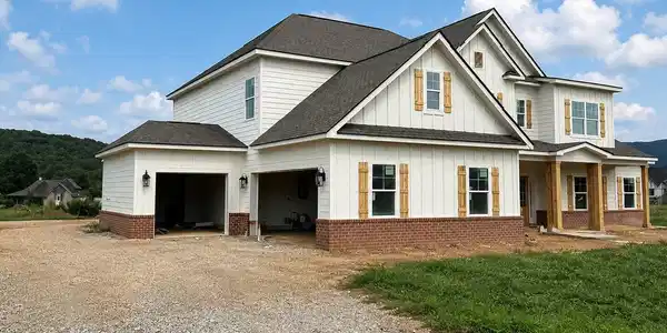 Image 2: Exterior Garage view