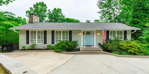 1043 Clift Cave Drive