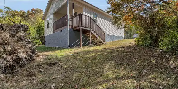 2201 Glengerrie Drive
