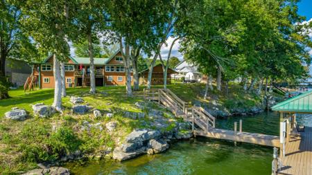 2154 S Shore Acres Road