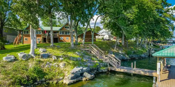 2154 S Shore Acres Road