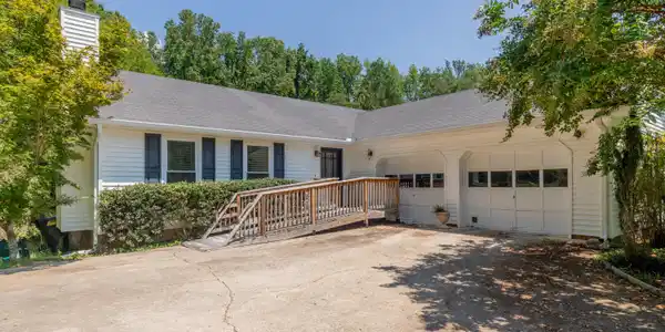 6023 Morning Glory Drive