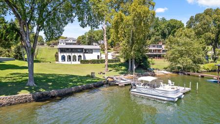 2166 S Shore Acres Road