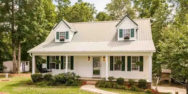 111 Lakewood Circle Dr