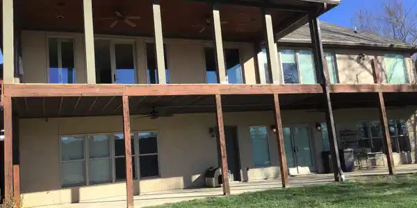 6211 Bayshore Dr