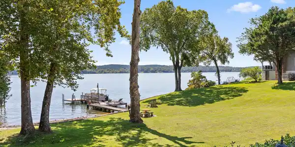 2166 S Shore Acres Road
