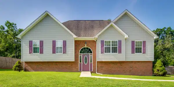 8599 Dallas Oaks Ln
