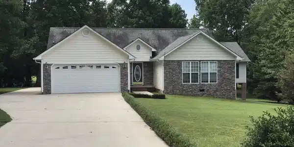 250 Woods Subdivision Ln
