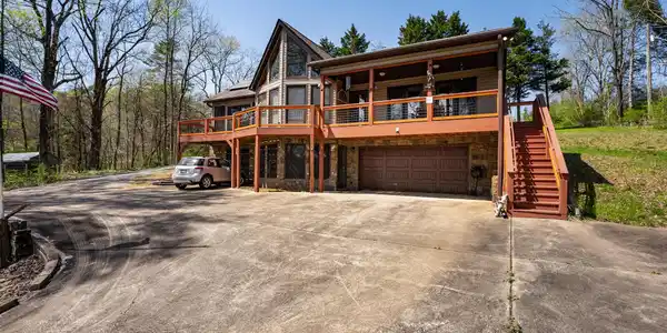 11601 Holly Cir