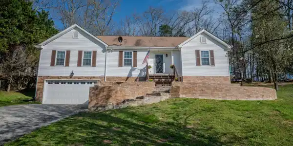 12811 Thatch Road