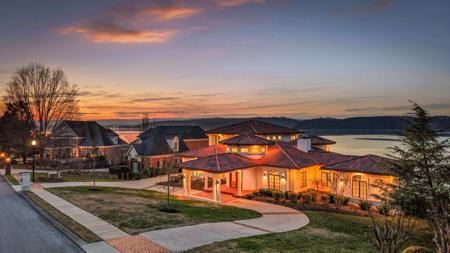 4415 Sailmaker Circle