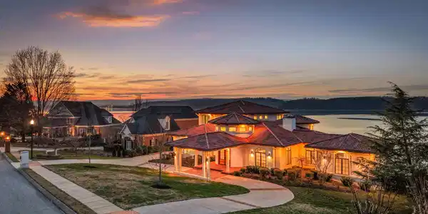 4415 Sailmaker Circle
