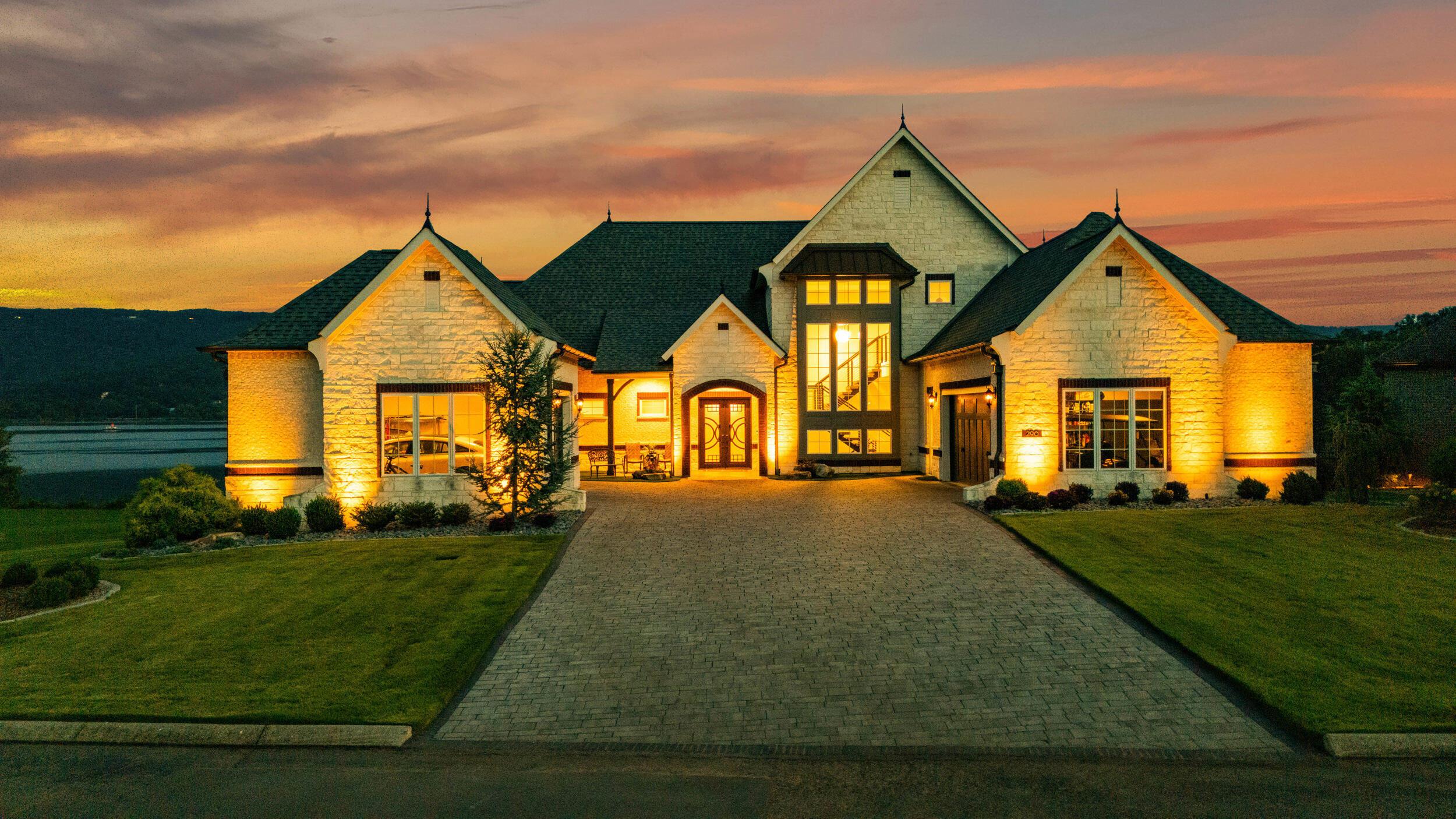 Image 3: Front Elevation