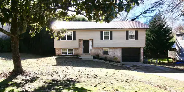 6634 Sandwood Cir