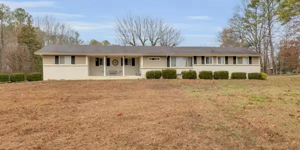 7813 Hixson Pike