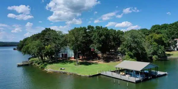 11200 Hickory Ln