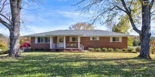 5704 Clark Rd