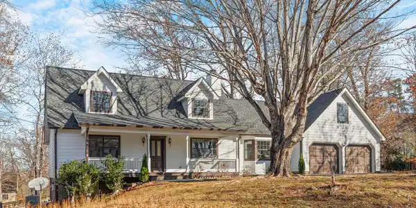 6525 Lake Shadows Cir
