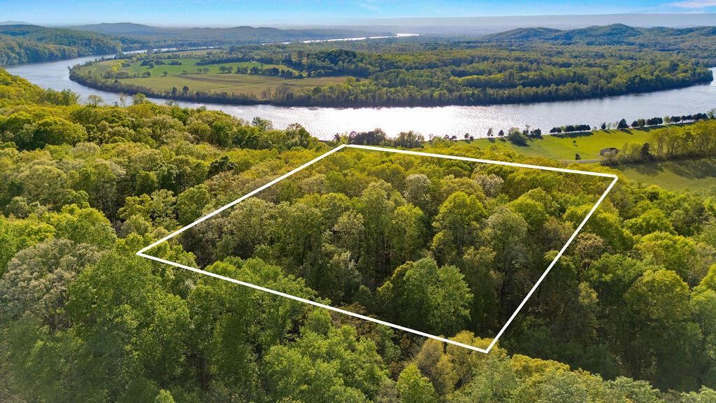 Image 2: dji_fly_20250414_180944_0781_17446802693