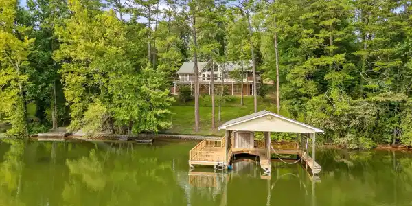 581 Pine Hollow Road