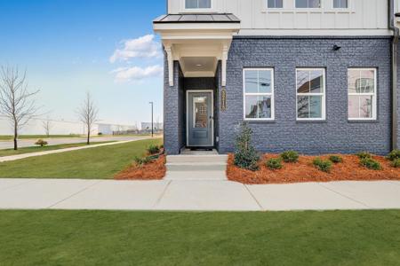 3250 Aberdeen Row