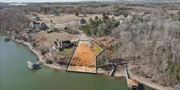 2484 Burton Road