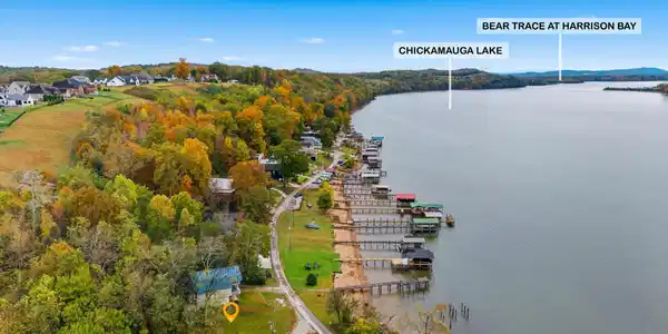 Image 2: 6352 lynn rd-12