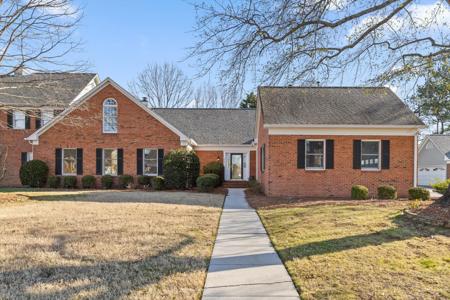 1421 Heritage Landing Drive