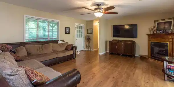 2319 S Gold Point Cir